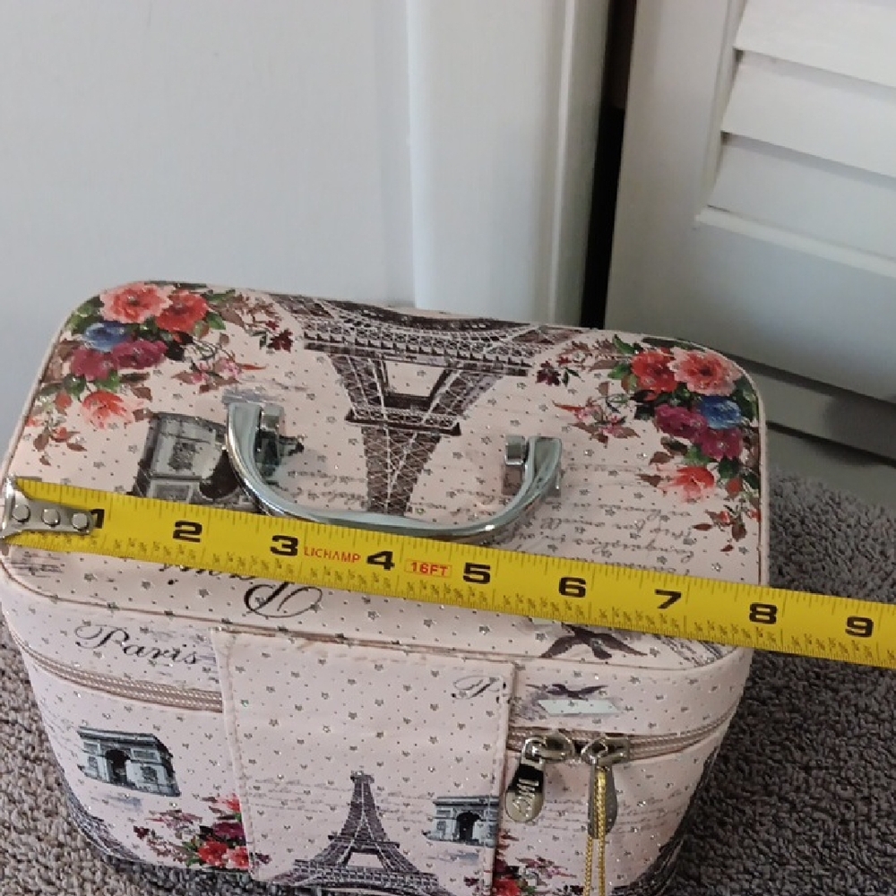 Paris Themed Train Case/Cosmetic Case - Picture 3 of 9